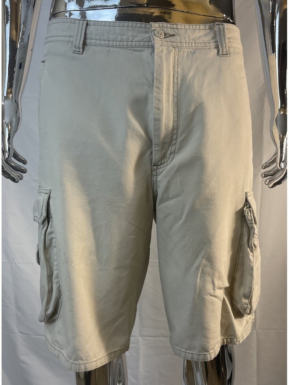 Vintage 90’s Dockers Cargo Shorts Men's 34 Hiking  Outdoors Utility - Off White